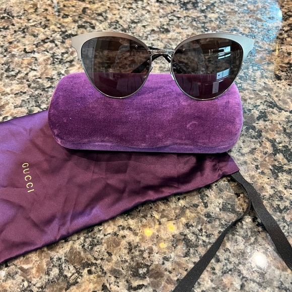 Authentic GUCCI Sunglasses - Picture 1 of 8